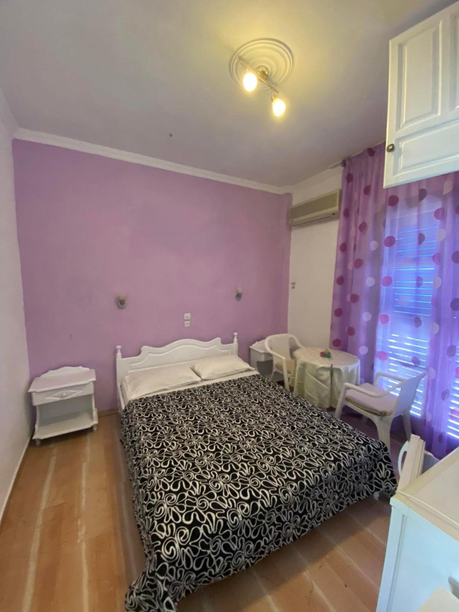 Angela - Zoi Rooms Skiathos Town Room photo